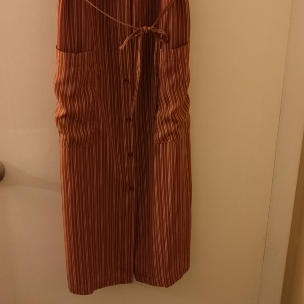 *LAST CHANCE* Rust colored dress - Picture 3 of 8